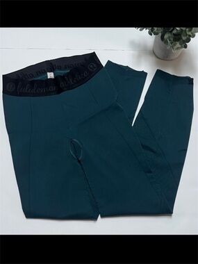 Lululemon Warp Knit Tight Alberta Lake Size Medium